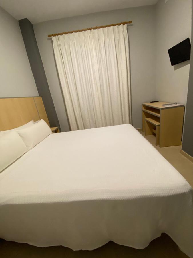 Hostal Manuela Punta Umbria Ngoại thất bức ảnh